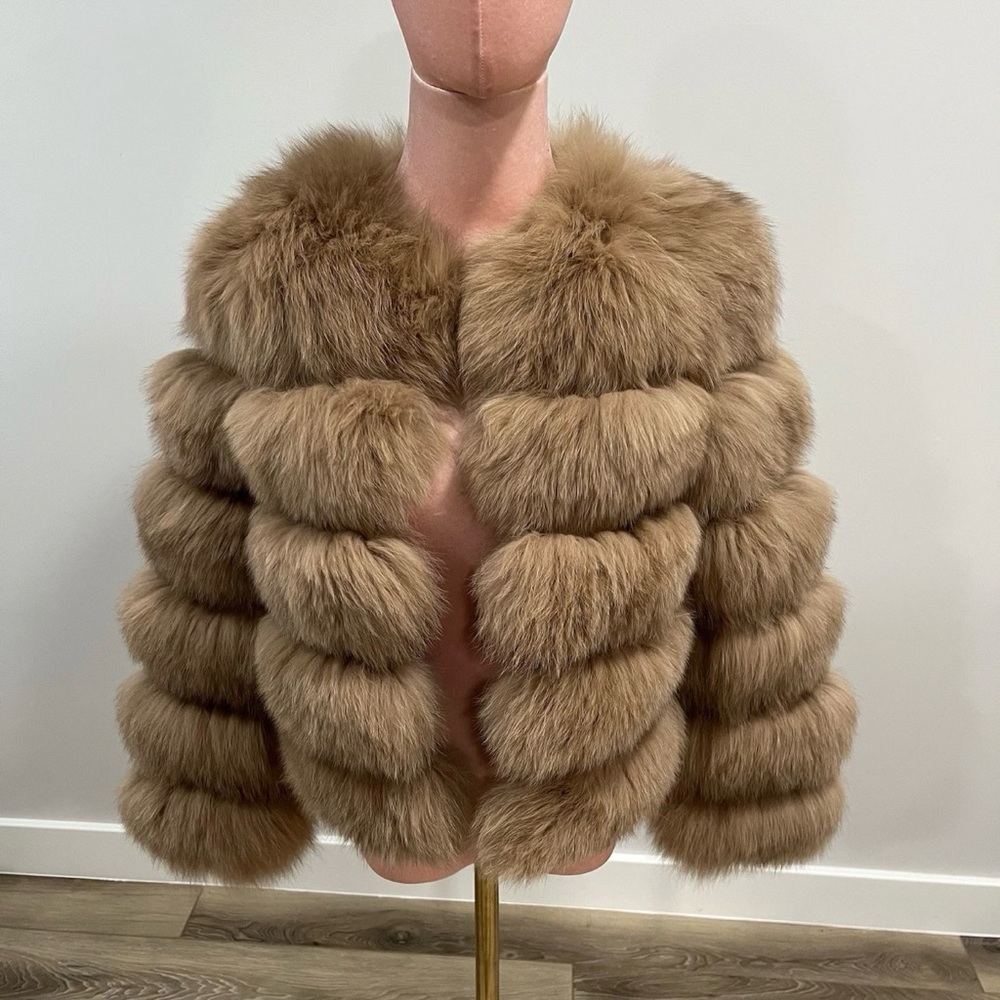 Classy Fox Fur Coat For Women
Size XS